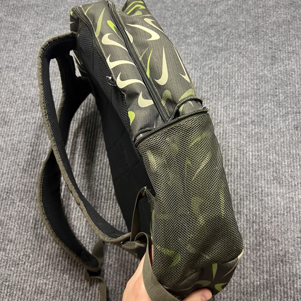 Nike Air Brasilia XL 9.5 Training Backpack Swoosh Logo Soccer XL 30L DM2367-355 - Picture 4 of 8